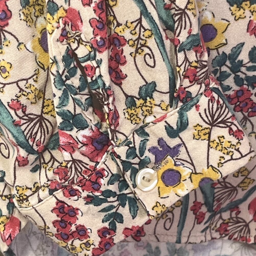 Big Dart Floral Button-Up Long Sleeve Shirt - UK Size 16 - Picture 4 of 6